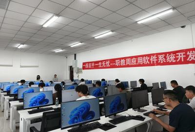 信息工程系舉辦“一技在手，一生無憂”2024年職業教育活動周軟件開發與信息技術咨詢服務系列活動