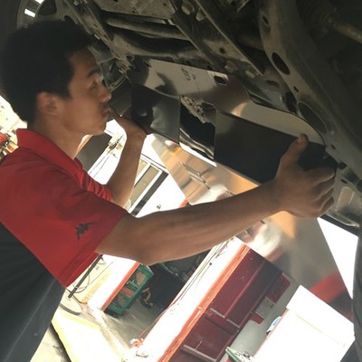 【無(wú)錫CS75官方車(chē)友會(huì)】為愛(ài)車(chē)大白加裝發(fā)動(dòng)機(jī)護(hù)板與噴涂底盤(pán)裝甲，全面守護(hù)行車(chē)安全
